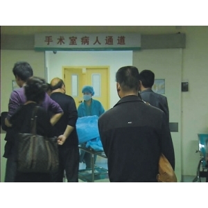 汶上縣義橋鎮(zhèn)劉學(xué)莊村發(fā)生精神病傷人事件，一男童被砍18刀