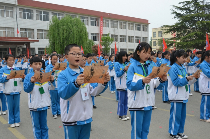 汶上縣人民政府 教育動(dòng)態(tài) “四大工程”“六大活動(dòng)”繪制“大閱讀”新畫(huà)卷